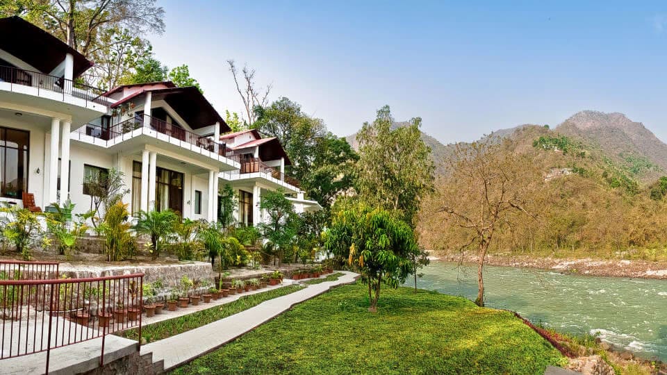 Neemrana S Glasshouse On The Ganges