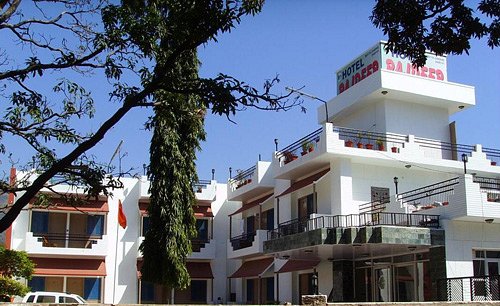 Hotel Ragi Palace