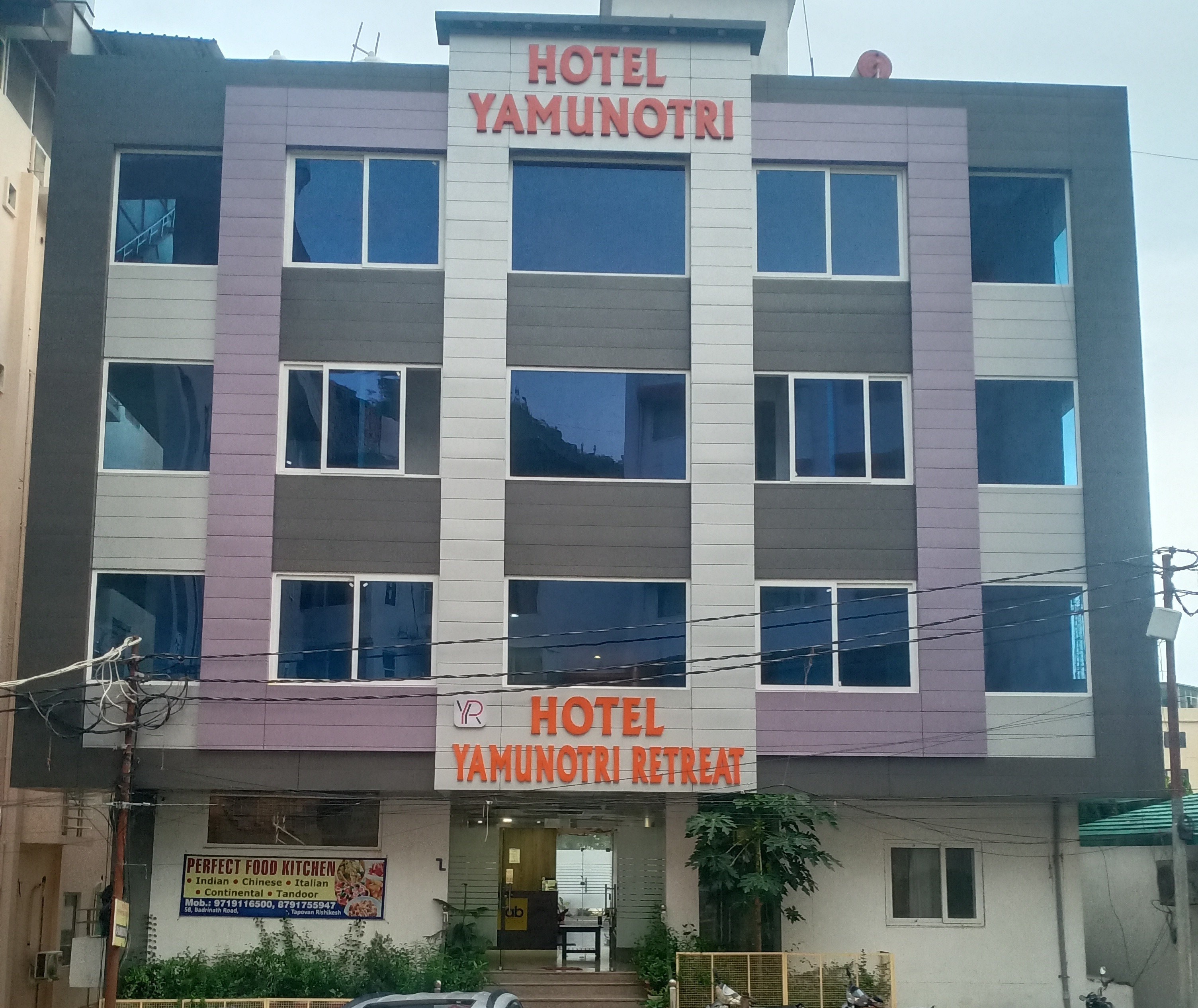 Hotel Yamunotri Residency